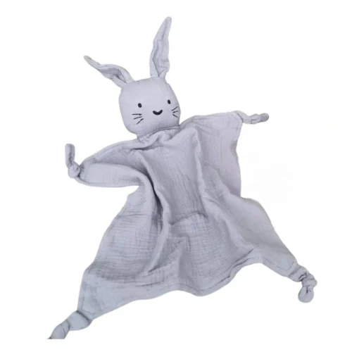 hydrofiele knuffel konijn in grijsblauw van 100% zacht katoen, een veilig en natuurlijk kraamcadeau voor de gevoelige babyhuid.